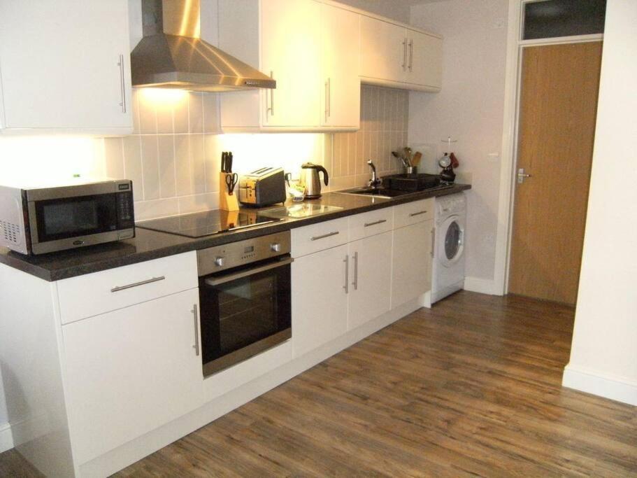 Juno - Apartment In The Heart Of Newquay New Quay Kültér fotó